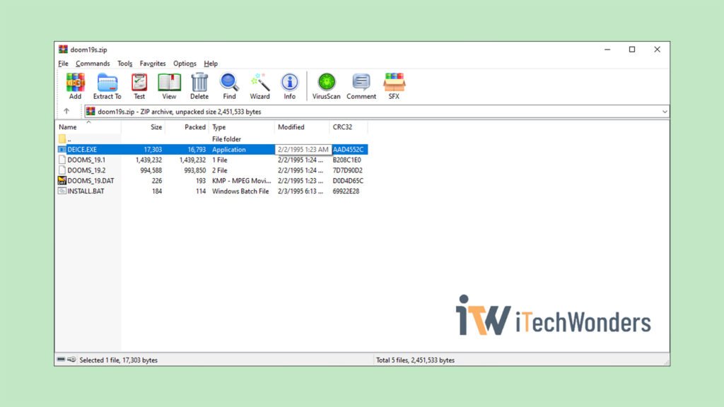 DOOM 1993 shareware files viewed in WinRAR on Windows 10.